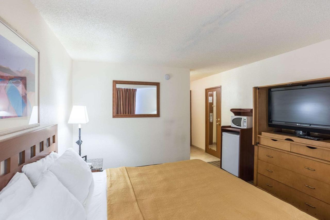 Hotel Bluestone Inn Eloy -Casa Grande Exterior photo